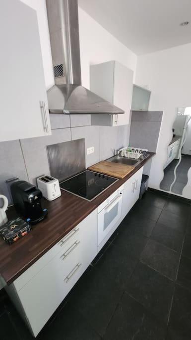 T3 Petit Confort - Proche Commodites - Parking Prive Toulouse Exterior foto